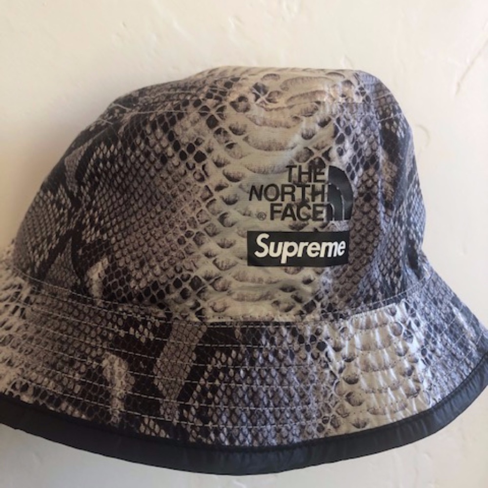 Supreme X North Face Snake skin Bucket hat